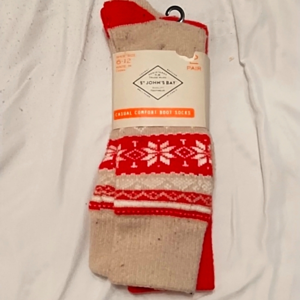 NWT St. John's Bay winter socks size 6-12